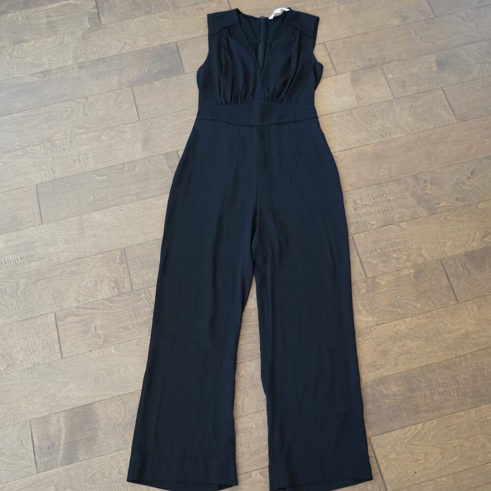 Diane von Furstenberg Viona Black Silk Blend V Neck Sleeveless Jumpsuit sz 4 - Picture 2 of 8